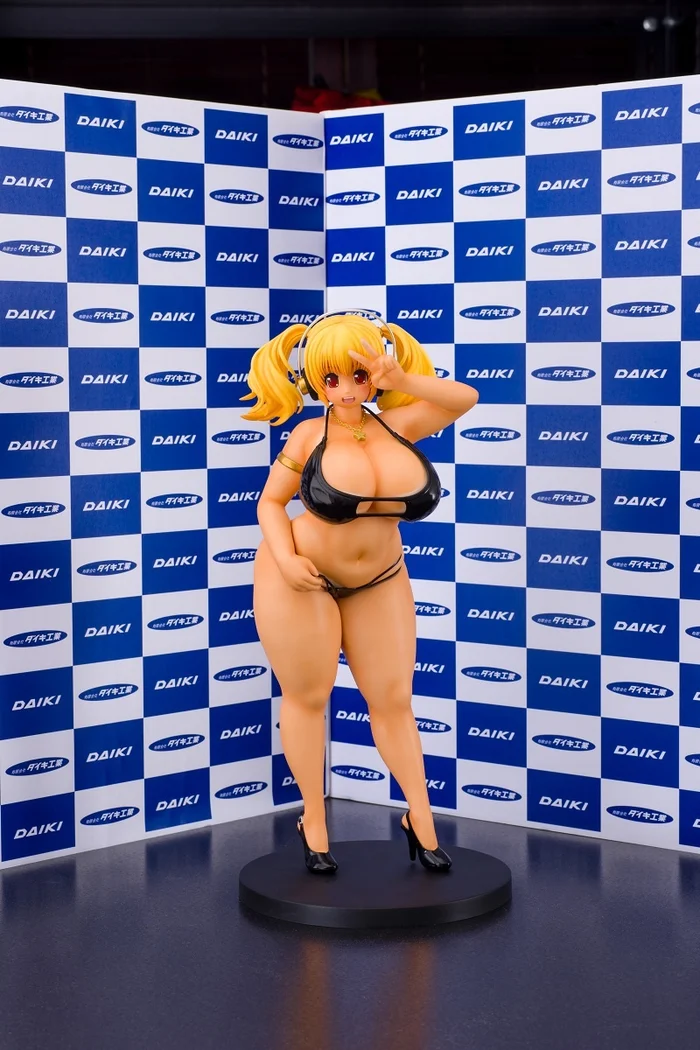 GOOD SMILE COMPANY Super Pochaco Photo Session Sunburn Ver. 1/5.5 Scale Figure 4 GOOD SMILE COMPANY Super Pochaco Photo Session Sunburn Ver. 1/5.5 Scale Figure - Image 4