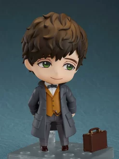GOOD SMILE COMPANY Nendoroid Fantastic Beasts Newt Scamander -Figures and Dolls Store e02a1e4d8fe7452280d5a2b2ef7dea7c.jpg