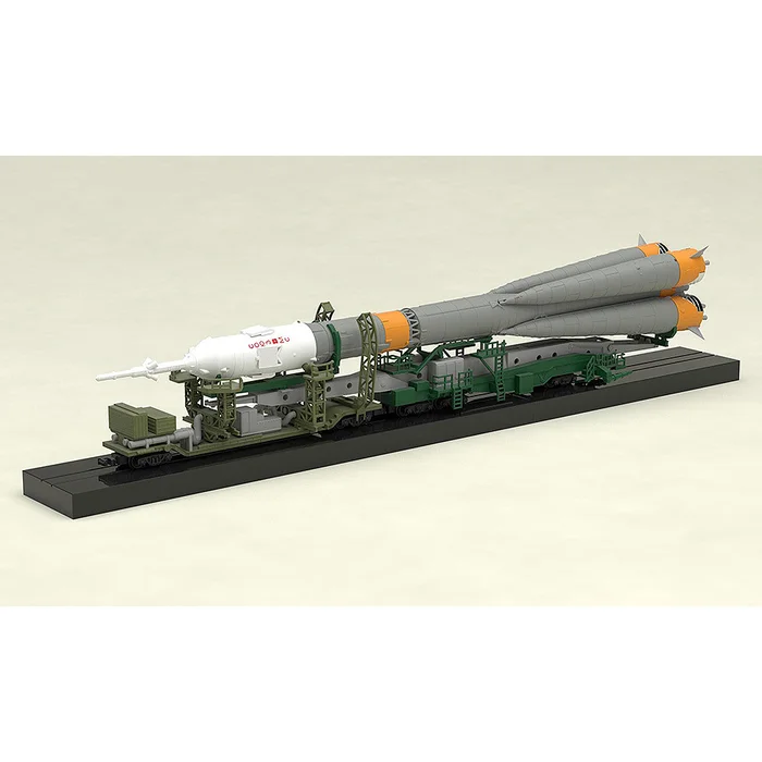 GOOD SMILE COMPANY Soyuz Rocket & Transport Train 1/150 Scale Plastic Model (Re-run) 9 GOOD SMILE COMPANY Soyuz Rocket & Transport Train 1/150 Scale Plastic Model (Re-run) - Image 9